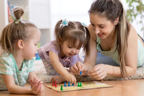 Sorties de la crèche à la bibliothèque et à la ludothèque à Dijon